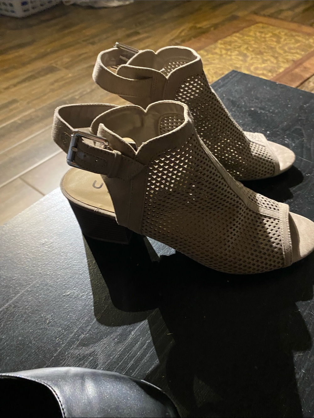 Unisa sandals